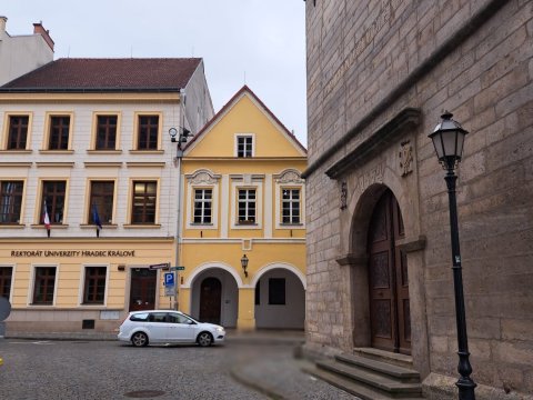 Hradec Králové - vodní elektrárna Hučák a Bílá věž