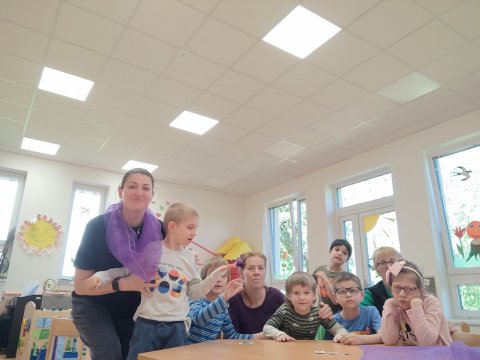 Fialový den