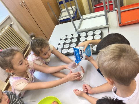 Pečeme si muffiny ke svačině 17.10.2025