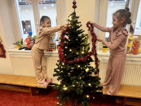 Vánoční zdobení 02.12.2025