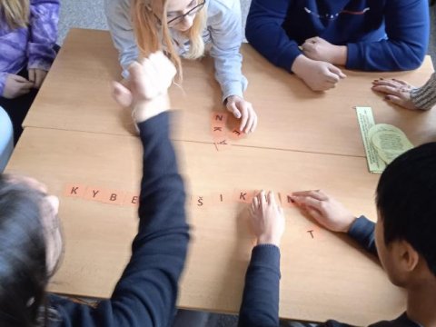 1.P - Projektový den kyberšikana