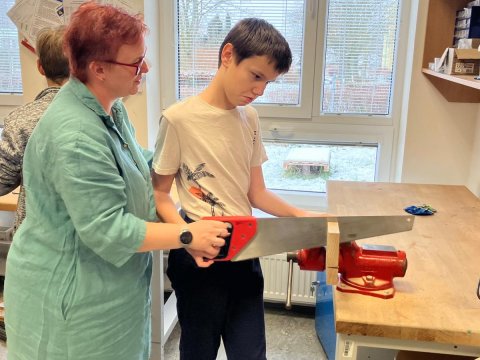 Výroba vánoční výzdoby 6.C